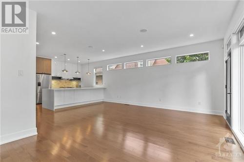 Main floor - 135 Carleton Avenue, Ottawa, ON - Indoor Photo Showing Kitchen