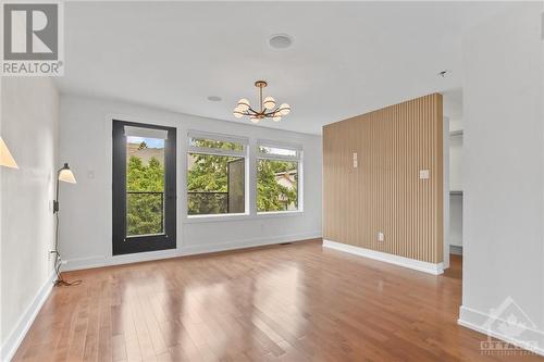 Principal bedroom - 135 Carleton Avenue, Ottawa, ON - Indoor