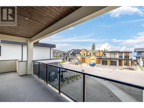 5541 Foothill Court, Kelowna, BC - Outdoor With Exterior