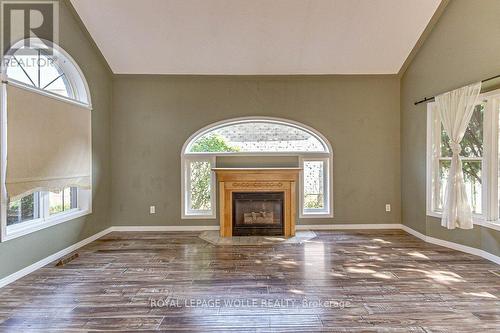 22 Dogwood Drive, Tillsonburg, ON - Indoor With Fireplace