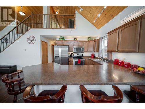 1717 Koocanusa Lake Drive, Lake Koocanusa, BC - Indoor Photo Showing Kitchen With Double Sink