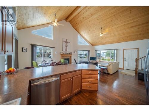 1717 Koocanusa Lake Drive, Lake Koocanusa, BC - Indoor