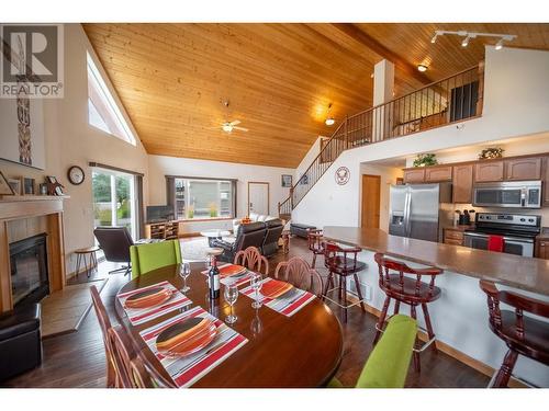 1717 Koocanusa Lake Drive, Lake Koocanusa, BC - Indoor With Fireplace