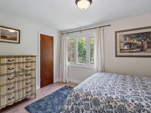 7 Kentucky Ave, Toronto, ON - Indoor Photo Showing Bedroom