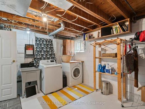 7 Kentucky Ave, Toronto, ON - Indoor Photo Showing Laundry Room