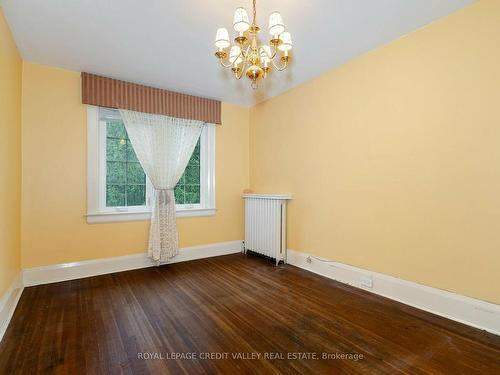 158 Lascelles Blvd, Toronto, ON - Indoor Photo Showing Other Room