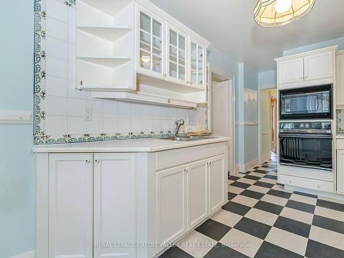 158 Lascelles Blvd, Toronto, ON - Indoor Photo Showing Kitchen With Double Sink