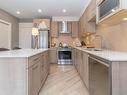 303-300 Michigan St, Victoria, BC  - Indoor Photo Showing Kitchen With Upgraded Kitchen 