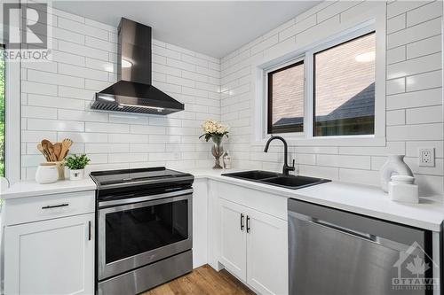 631 Ramsay Concession 8 Road, Carleton Place, ON - Indoor Photo Showing Kitchen With Double Sink With Upgraded Kitchen