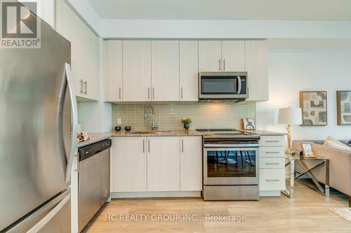 2817 - 4055 Parkside Village Drive, Mississauga (City Centre), ON - Indoor Photo Showing Kitchen With Upgraded Kitchen