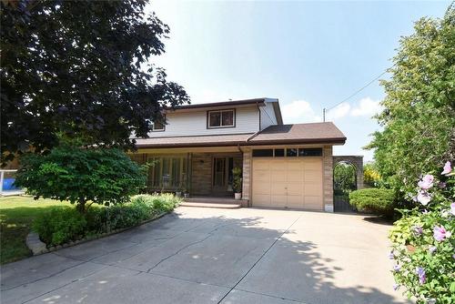 310 Montmorency Drive, Hamilton, ON - Outdoor With Facade