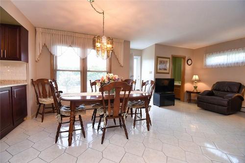 310 Montmorency Drive, Hamilton, ON - Indoor Photo Showing Dining Room