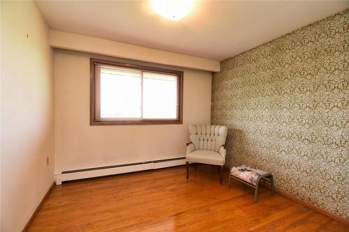 310 Montmorency Drive, Hamilton, ON - Indoor Photo Showing Other Room