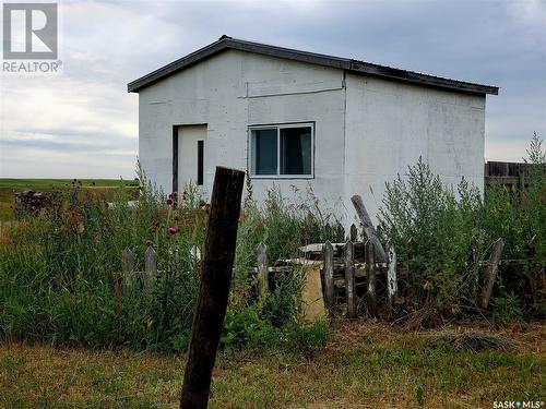 201 2Nd A Street W, Chamberlain, SK - Outdoor