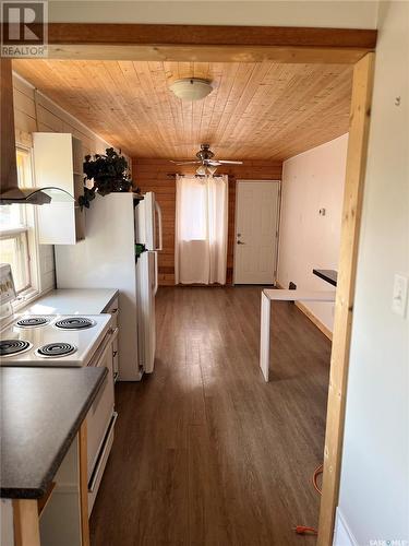 201 2Nd A Street W, Chamberlain, SK - Indoor Photo Showing Kitchen