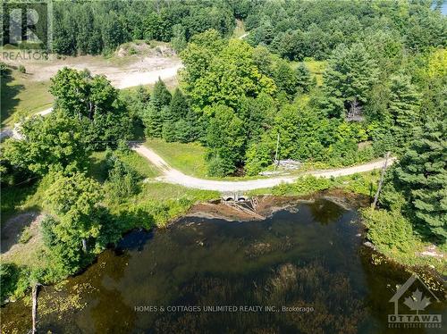 404 Horne Lake Road, Lanark Highlands, ON 