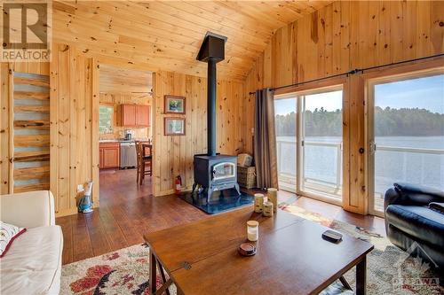 404 Horne Lake Road, Lanark Highlands, ON - Indoor Photo Showing Living Room