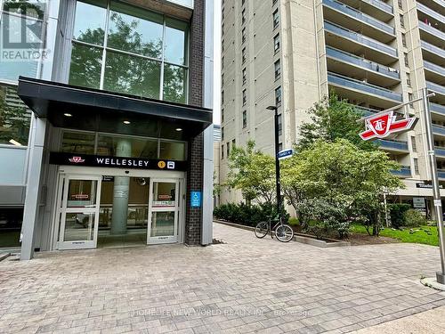 1403 - 17 Dundonald Street, Toronto (Church-Yonge Corridor), ON - Outdoor