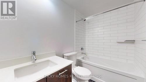 703 - 2212 Lake Shore Boulevard W, Toronto (Mimico), ON - Indoor Photo Showing Bathroom