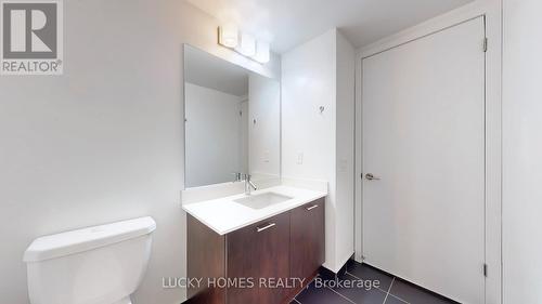 703 - 2212 Lake Shore Boulevard W, Toronto (Mimico), ON - Indoor Photo Showing Bathroom