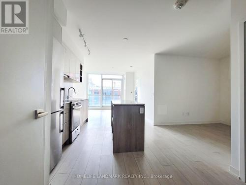 608 - 31 Tippett Road, Toronto (Clanton Park), ON - Indoor Photo Showing Kitchen