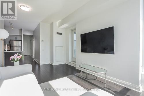 1808 - 83 Redpath Avenue, Toronto (Mount Pleasant East), ON - Indoor Photo Showing Living Room