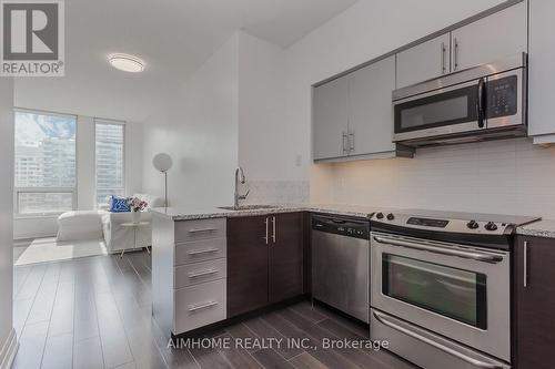 1808 - 83 Redpath Avenue, Toronto (Mount Pleasant East), ON - Indoor Photo Showing Kitchen With Stainless Steel Kitchen