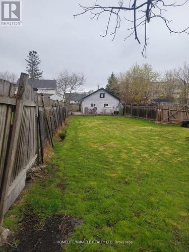 15 Brown Street, Belleville, ON - Outdoor With Backyard