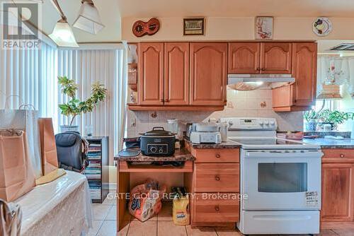 706 - 2470 Eglinton Avenue W, Toronto (Beechborough-Greenbrook), ON - Indoor Photo Showing Kitchen