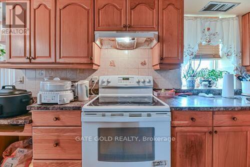 706 - 2470 Eglinton Avenue W, Toronto (Beechborough-Greenbrook), ON - Indoor Photo Showing Kitchen