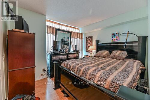 706 - 2470 Eglinton Avenue W, Toronto (Beechborough-Greenbrook), ON - Indoor Photo Showing Bedroom