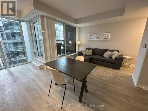 408 - 17 Dundonald Street, Toronto (Church-Yonge Corridor), ON - Indoor