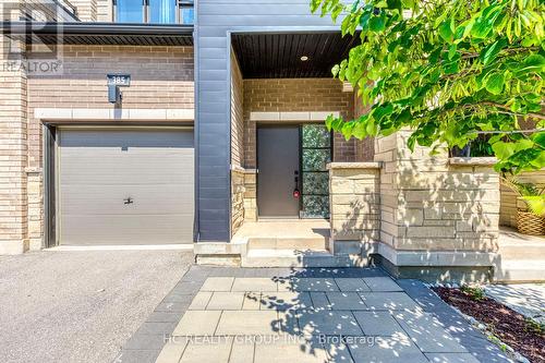 385 Athabasca Common, Oakville, ON - Outdoor