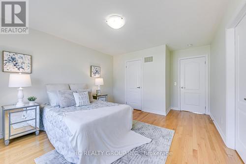 385 Athabasca Common, Oakville, ON - Indoor Photo Showing Bedroom