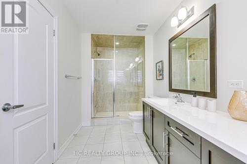 385 Athabasca Common, Oakville, ON - Indoor Photo Showing Bathroom