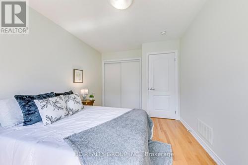 385 Athabasca Common, Oakville, ON - Indoor Photo Showing Bedroom