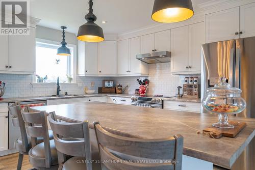 846 Burr Road, Prince Edward County (Ameliasburgh), ON - Indoor Photo Showing Kitchen