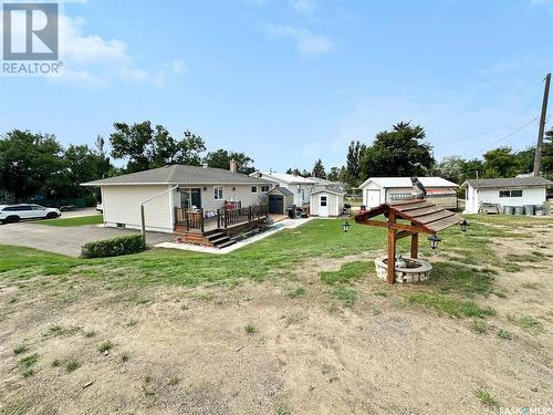 1671 Winnie Street, Swift Current, SK - Outdoor With Deck Patio Veranda With Exterior