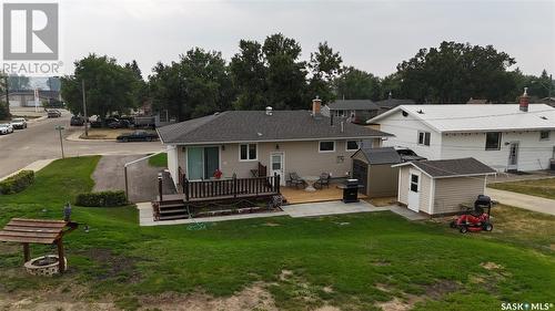 1671 Winnie Street, Swift Current, SK - Outdoor With Deck Patio Veranda