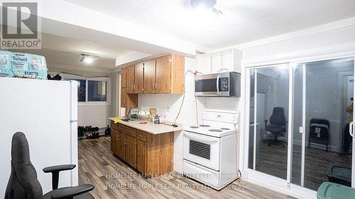 3105 White Oak Road, London, ON - Indoor Photo Showing Kitchen