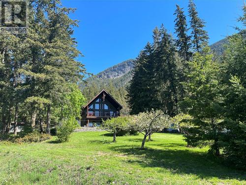 645 Badger Road, Tappen, BC - Outdoor