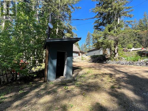 645 Badger Road, Tappen, BC - Outdoor