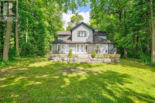 317 Riverside Drive, Kawartha Lakes, ON - Outdoor