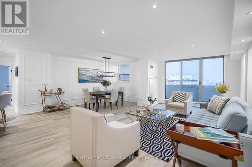 Ph3 - 299 Mill Road, Toronto (Markland Wood), ON - Indoor Photo Showing Living Room