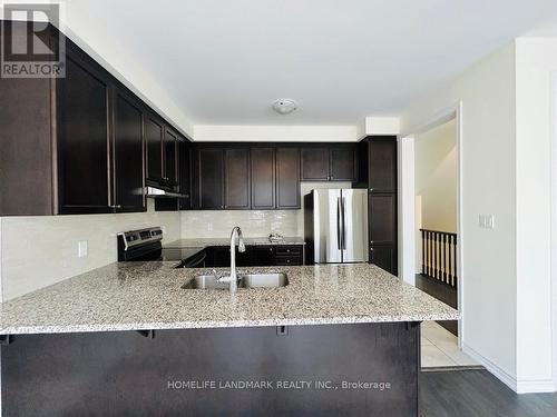 125 Stork Street, Oakville, ON - Indoor Photo Showing Kitchen With Double Sink With Upgraded Kitchen