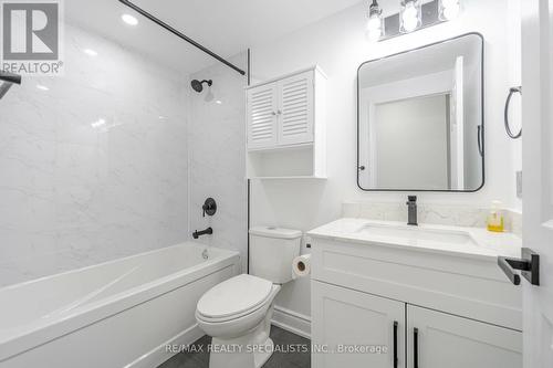 662 - 38 Stadium Road, Toronto (Niagara), ON - Indoor Photo Showing Bathroom