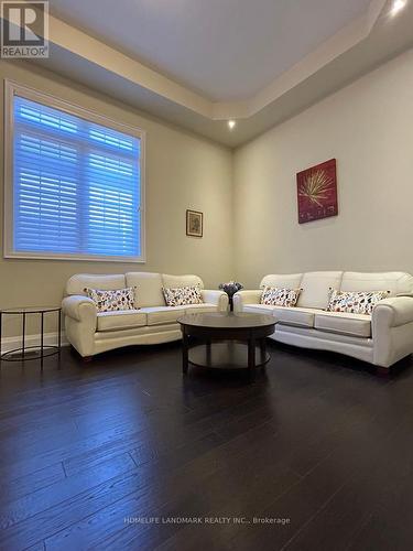 20 Natural Terrace, Brampton (Credit Valley), ON - Indoor Photo Showing Living Room