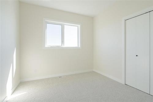 81 Wild Plum Lane, Steinbach, MB - Indoor Photo Showing Other Room