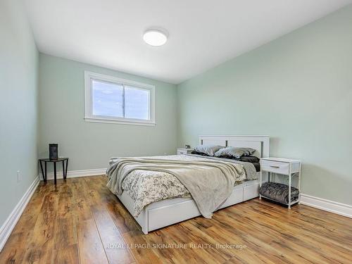 9-293 Limeridge Rd W, Hamilton, ON - Indoor Photo Showing Bedroom