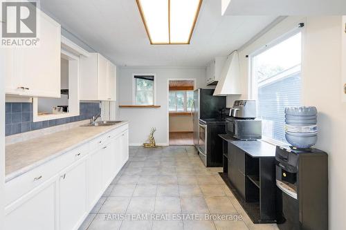 345 East Street, Orillia, ON - Indoor Photo Showing Kitchen With Double Sink